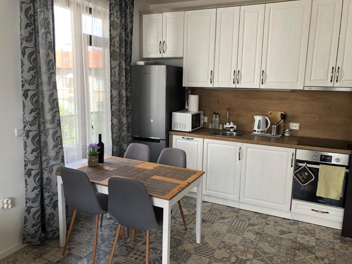 Sunny Shore Burgas Apartment Buitenkant foto