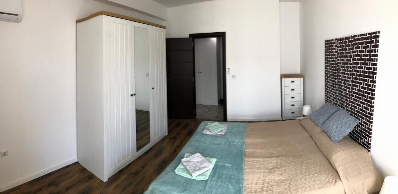 Sunny Shore Burgas Apartment Buitenkant foto